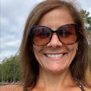 Meet your Posher, Gina